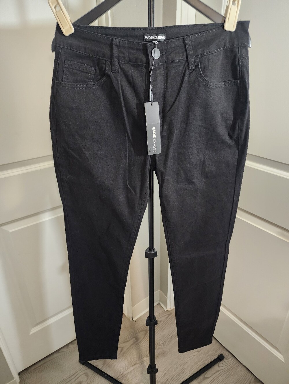 NWT Fashion Nova Skinny Uniform Pants Size 11